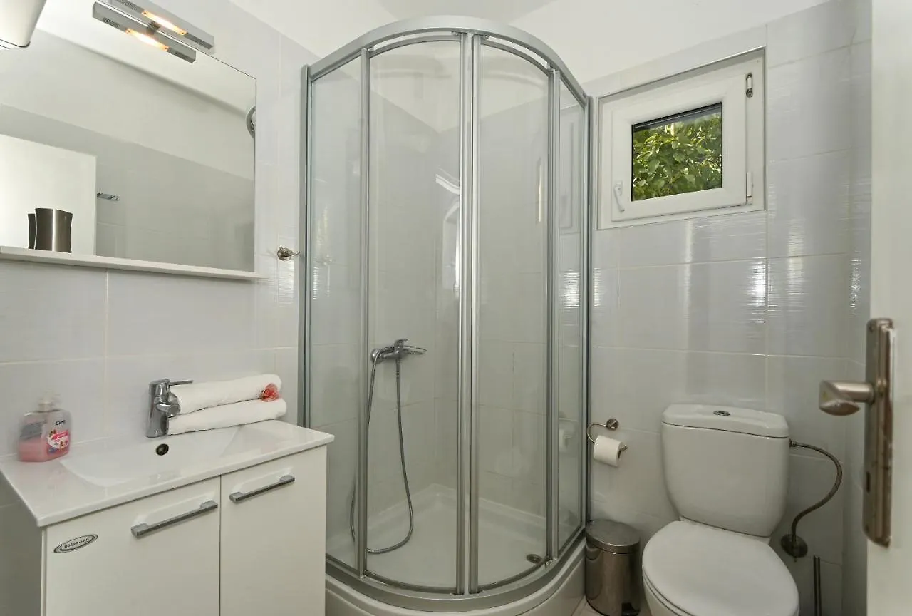 Apartments By The Sea Seget Vranjica, Trogir - 10438 Seget Donji