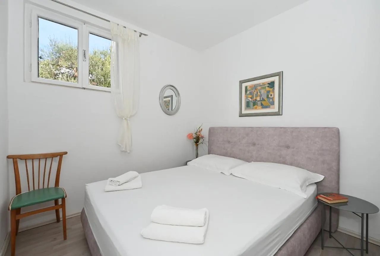Apartments By The Sea Seget Vranjica, Trogir - 10438 Seget Donji